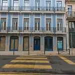 High Ceiling Duplex Apartment At Cais Do Sodre