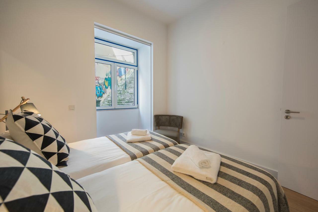 Apartment High Ceiling Duplex At Cais Do Sodre Lisbon