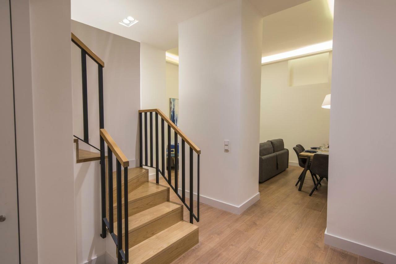 High Ceiling Duplex At Cais Do Sodre Apartment Lisbon