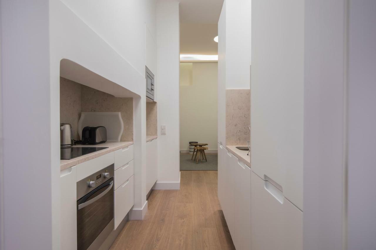 High Ceiling Duplex At Cais Do Sodre Apartment *